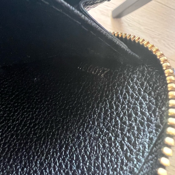 Authentic LV Wallet - Picture 6 of 6